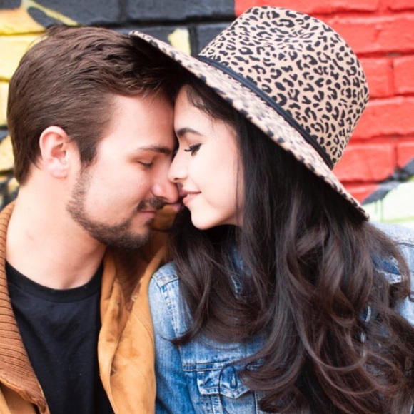 Meet your Posher, Valeria!:) - Picture 3 of 3